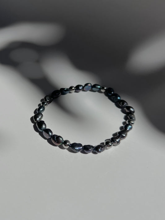 Tao Bracelet | Black Pearls